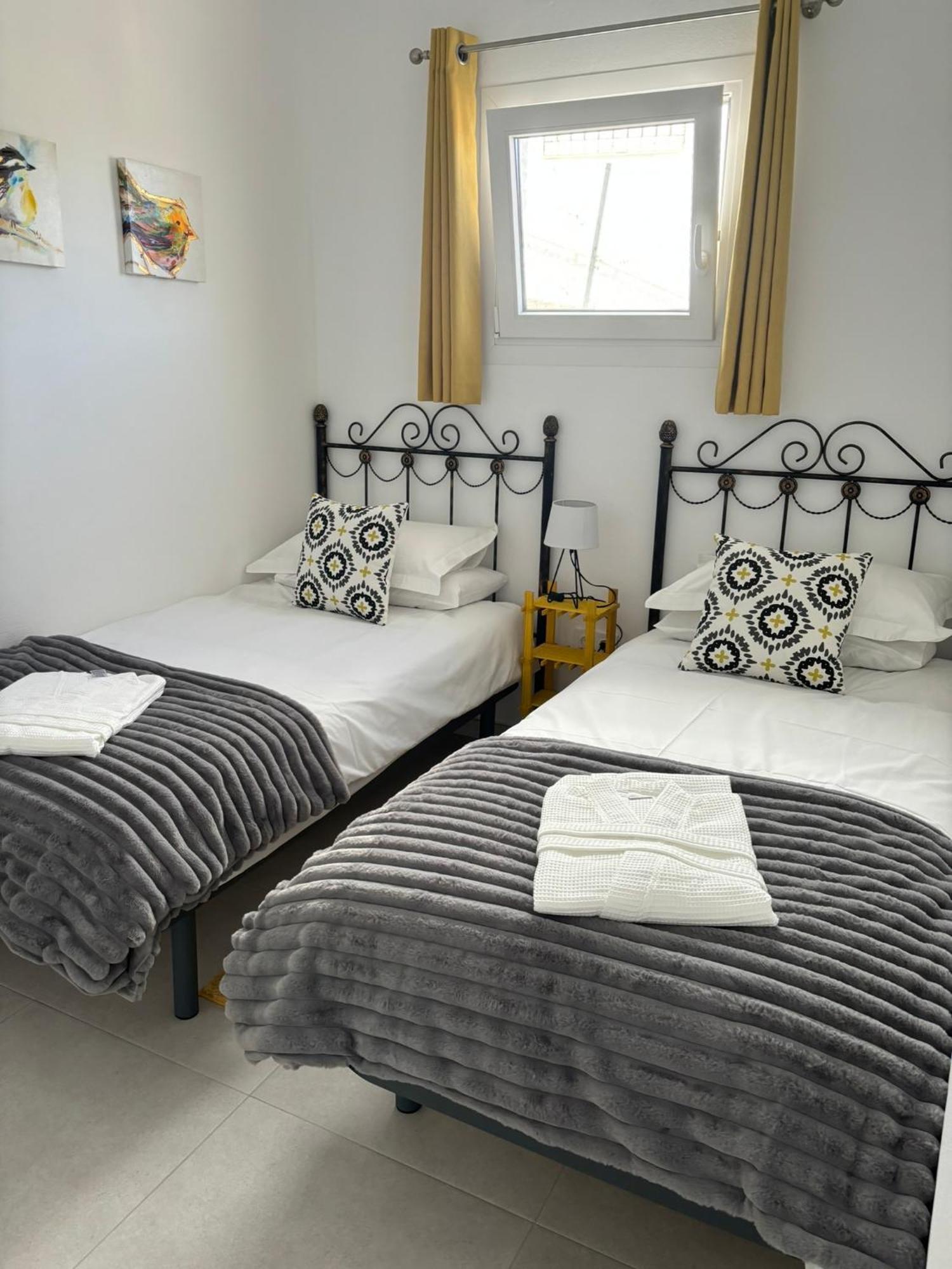 Casa Miramar, With Private Pool, Jacuzzi And Stunning Views Apartment Bedar Bagian luar foto